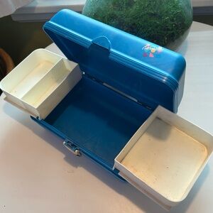 Vintage Caboodles Blue 2602 Makeup Organizer